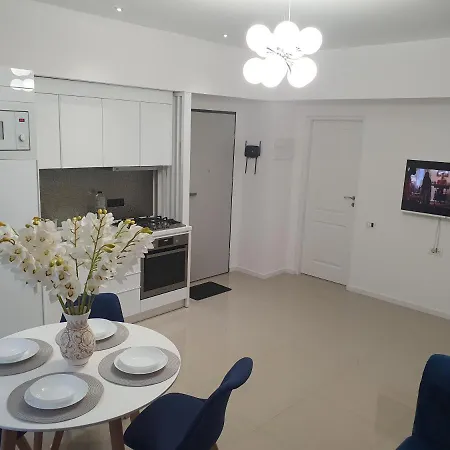 Ely Residence2 *