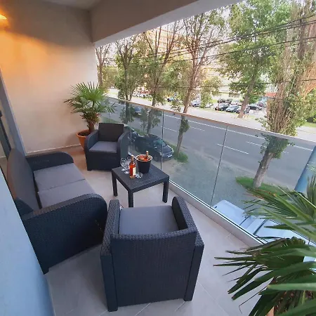 Ely Residence2 Apartment *