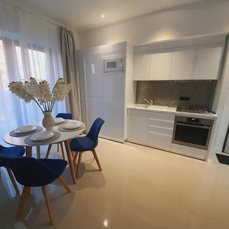 Ely Residence2 Apartmán *