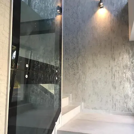 Ely Residence2 Apartment Mamaia